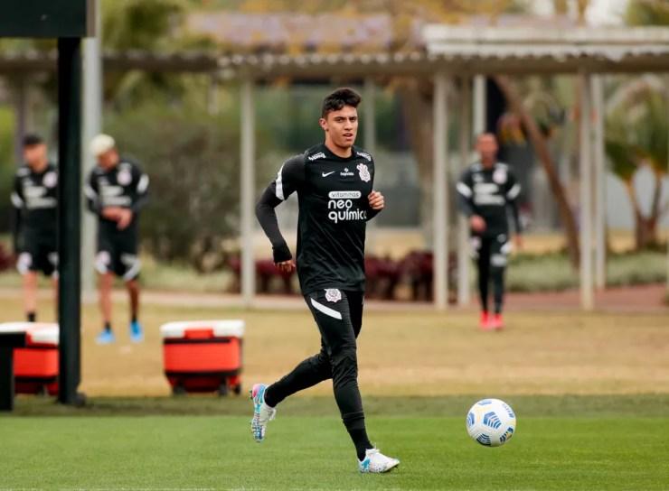 Gustavo Mantuan em treino no Corinthians — Foto: Rodrigo Coca/Ag. Corinthians