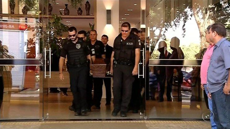 Policial civil morto em mega-assalto a empresa de valores é enterrado