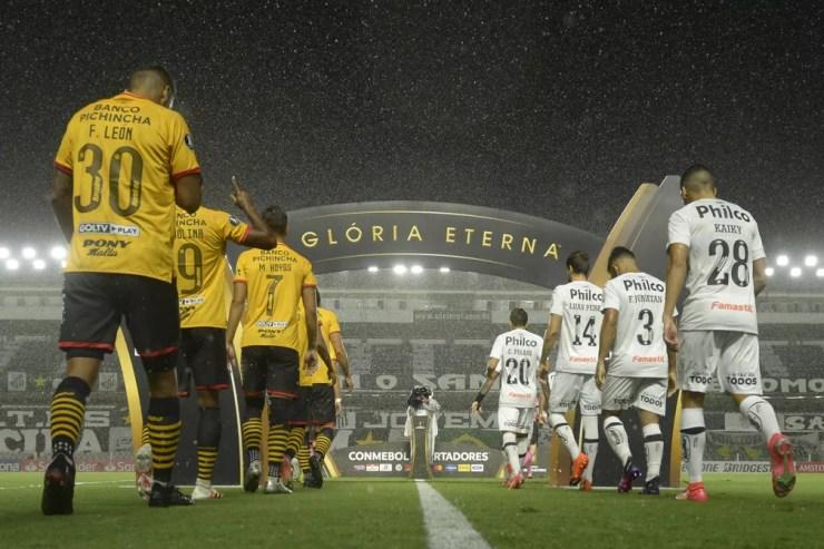 Santos perdeu para o Barcelona-EQU na Vila Belmiro na estreia da fase de grupos e se complicou na Libertadores — Foto: Staff Images / CONMEBOL