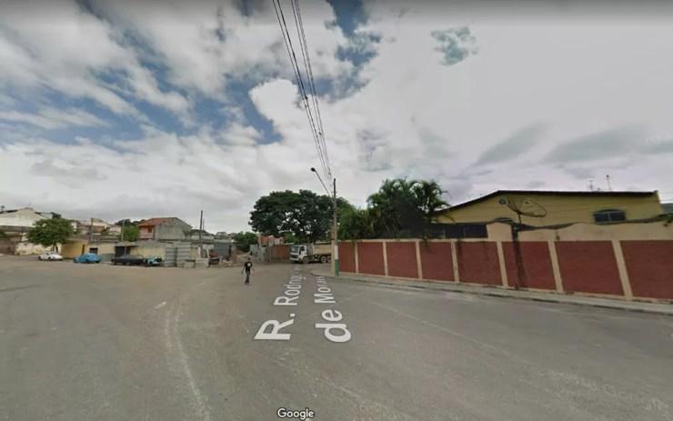 Rua Rodrigo Carlos de Morais, no Itaim Paulista, Zona Leste, onde um suspeito foi morto por um guarda durante assalto — Foto: Reprodução/Google Maps