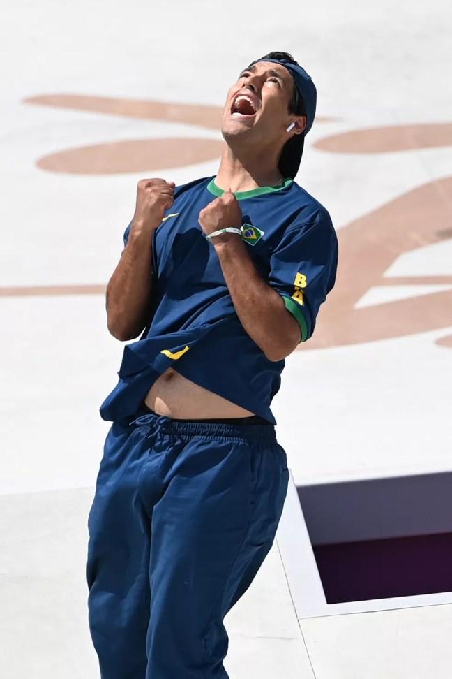 Kelvin Hoefler comemora após sua última manobra na final — Foto: Marijan Murat/picture alliance via Getty Images