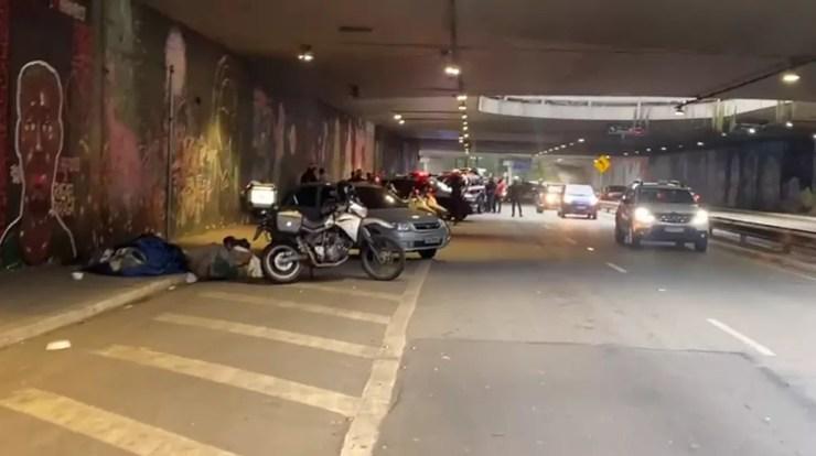 Operação policial para combater tráfico de drogas no túnel que liga a Avenida Paulista à Avenida Doutor Arnaldo, em São Paulo, nesta quarta-feira (9) — Foto: Abraão Cruz/TV Globo