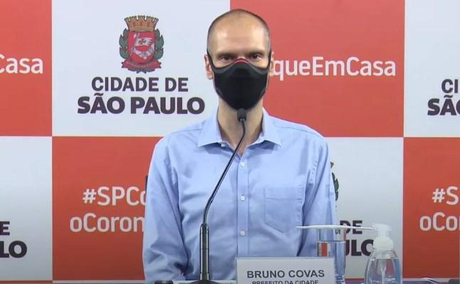 O prefeito de São Paulo, Bruno Covas (PSDB), em coletiva de imprensa na tarde desta quarta-feira (16). — Foto: Reprodução/Youtube