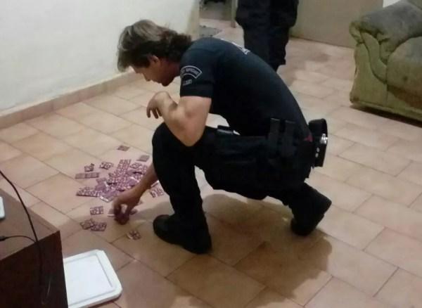Polícia apreendeu camisinhas no local onde as menores estavam (Foto: Divulgação/Polícia Civil)