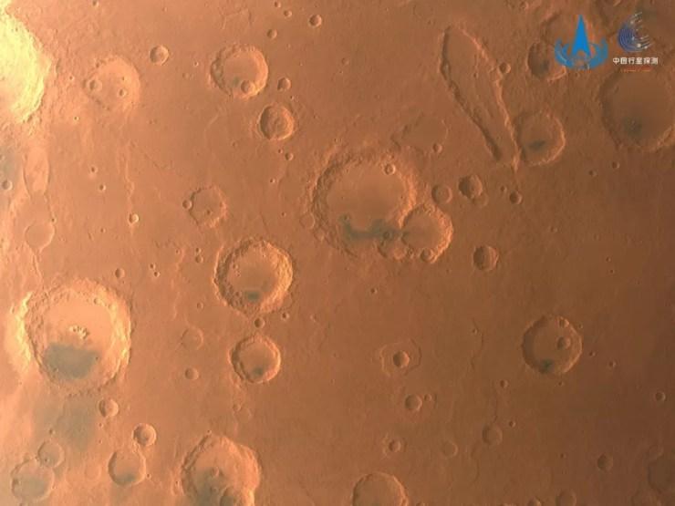 Imagem de Marte tirada pela sonda chinesa não tripulada Tianwen-1, divulgada pela Administração Nacional do Espaço da China (CNSA) em 29 de junho de 2022. — Foto: CNSA/Handout via Reuters