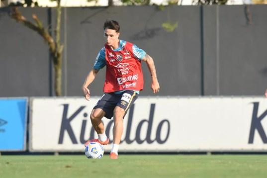 Vinicius Zanocelo em treino do Santos — Foto: Ivan Storti/Santos FC