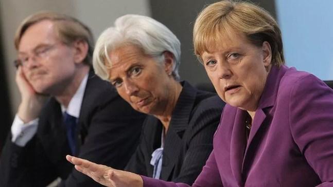 A alemã Angela Merkel foi a única líder europeia de destaque que continuou no governo apesar da crise — Foto: Sean Gallup/Getty Images