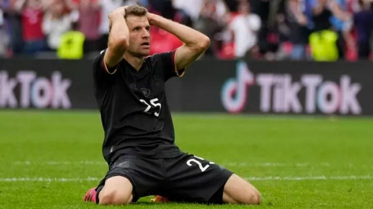Müller lamenta chance incrível perdida em Inglaterra x Alemanha