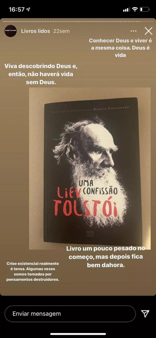 Gustavo Scarpa, do Palmeiras, faz crítica de "Uma confissão", de Liev Tolstói  — Foto: Reprodução