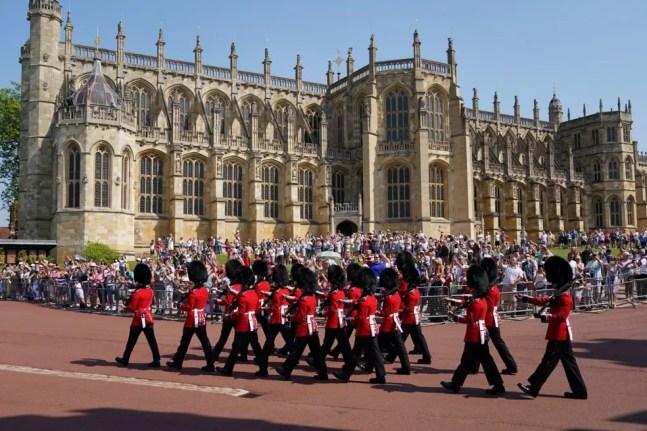 Troca da guarda em Windsor, uma das residências oficiais da rainha Elizabeth II, em 22 de julho de 2021 — Foto: Twitter/Família Real Britânica