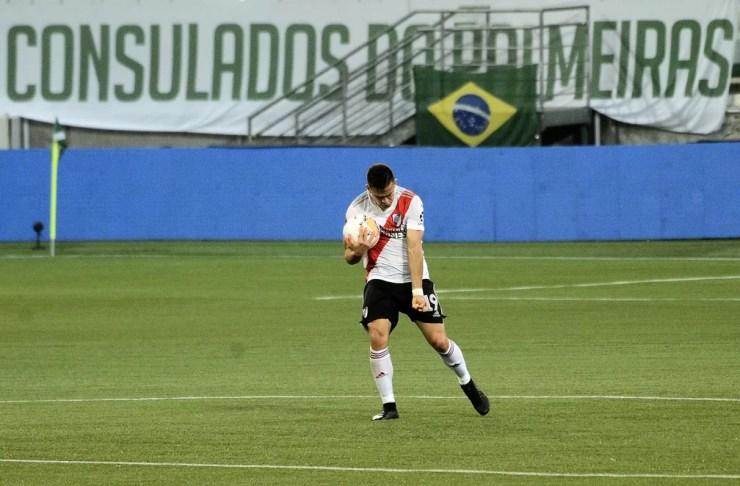 Borré em campo pelo River Plate no Allianz Parque — Foto: Marcos Ribolli