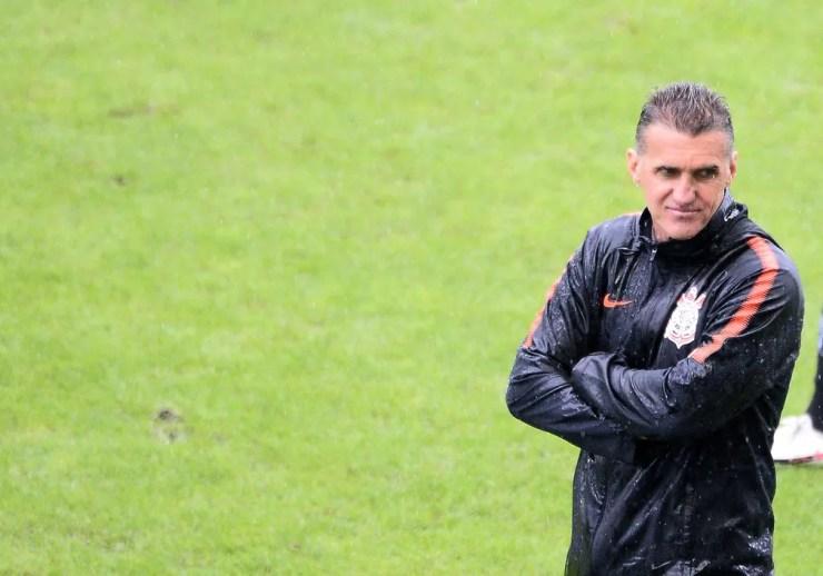 Mancini destaca atuação do Corinthians contra a Ponte Preta — Foto: Marcos Ribolli
