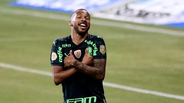 Wesley comemora gol do Palmeiras contra a Chape