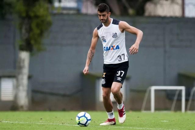 Gustavo Henrique deve ser titular da zaga santista (Foto: Ivan Storti/Santos FC)