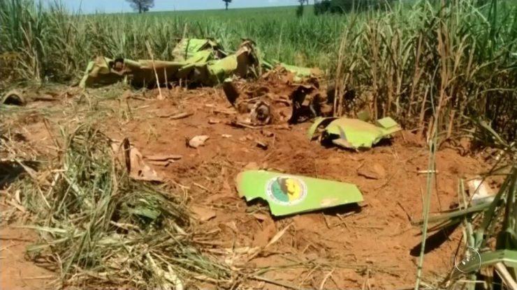 Piloto morto em queda de aeronave agrícola é enterrado em Guararapes