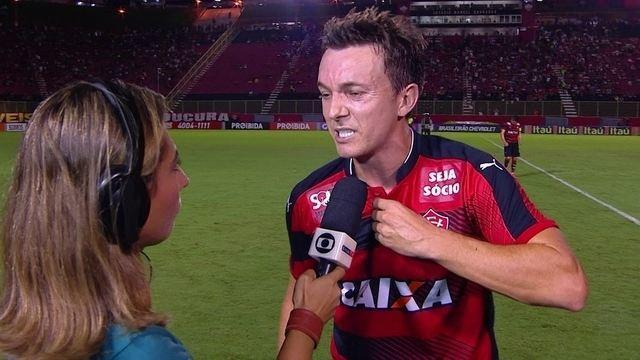 Santos vence Vitória fora de casa e embola disputa pela liderança