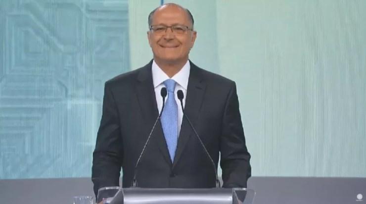 O candidato do PSDB à Presidência, Geraldo Alckmin, no debate da Rede Record — Foto: Reprodução