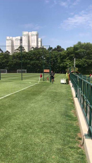 Garotos da base são promovidos e treinam no São Paulo; Everton corre de novo no gramado