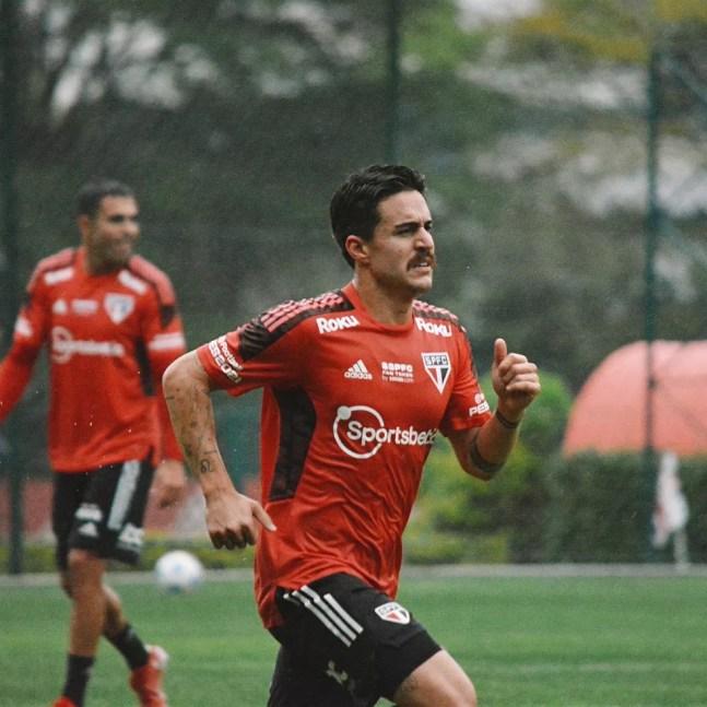 Gabriel em treino do São Paulo — Foto: Erico Leonan / saopaulofc