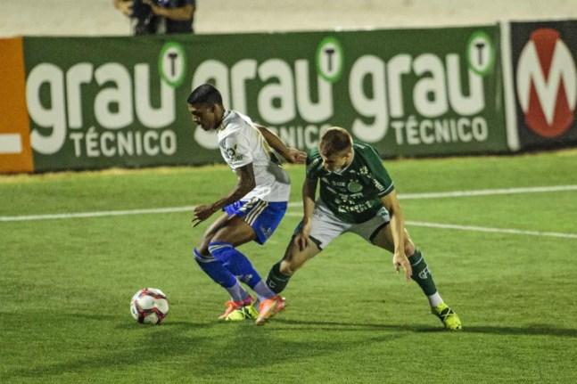 Vitor Leque, do Cruzeiro — Foto: Diogo Reis/AGIF