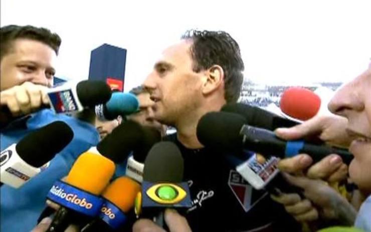 Rogério Ceni, sobre o centésimo gol: `Foi como eu queria, de falta, e decidindo um jogo`