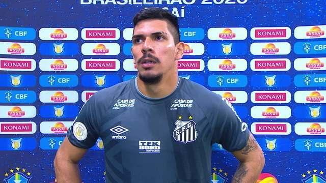 João Paulo, goleiro do Santos, elogia o time mesmo diante da derrota para o Bahia