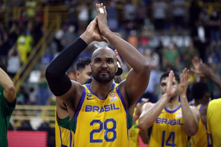 Mariano - seleção brasileira masculina de basquete - pivô