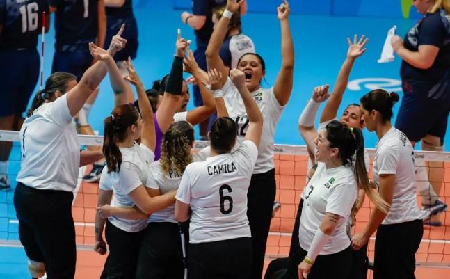 Time feminino do Brasil ficou com o bronze na Rio 2016 — Foto: Marcelo Régua/MPIX/CPB