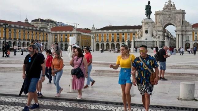 Turismo sempre foi fonte de arrecadação de recursos para Portugal. — Foto: Getty Images via BBC