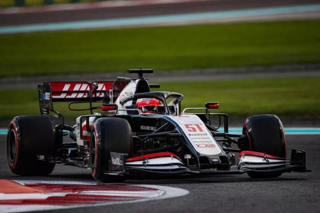 Pietro Fittipaldi pilota carro da Haas no GP de Abu Dhabi de 2020 — Foto: Divulgação