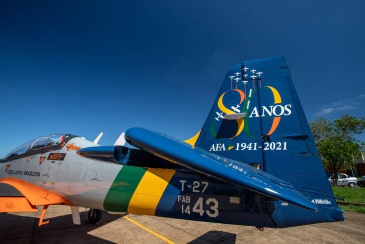 Especial 80 anos: Academia da Força Aérea apresenta aviões com pinturas comemorativas