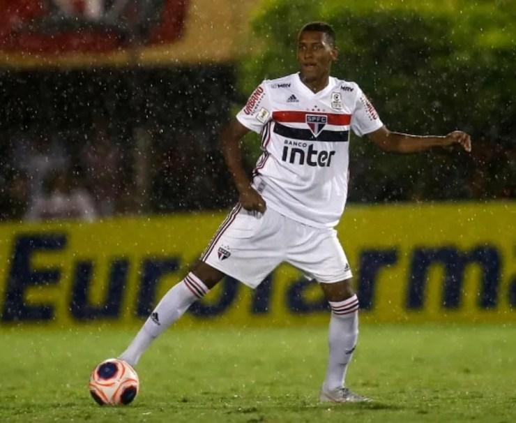 Luizão, defensor do sub-20 do São Paulo — Foto: Divulgação