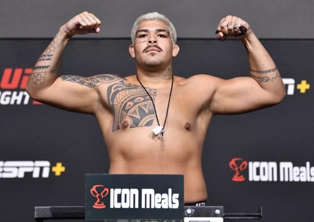 Carlos Boi UFC pesagem — Foto: Chris Unger/Zuffa LLC