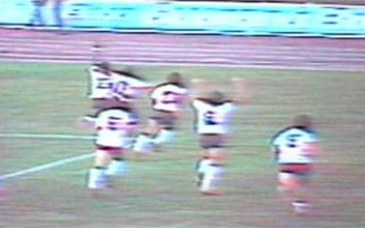 Em 1982, Casagrande marca três na goleada do Corinthians sobre o Palmeiras