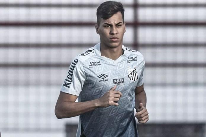 Kaio Jorge em treino do Santos — Foto: Ivan Storti/Santos FC