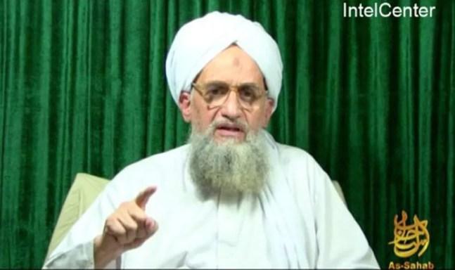 Zawahiri é visto em outro vídeo divulgado pela al-Qaeda no início de outubro de 2016 — Foto: AFP