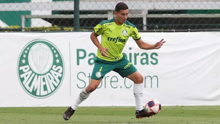 Renan, do Palmeiras, na Academia de Futebol — Foto: Cesar Greco / Ag. Palmeiras