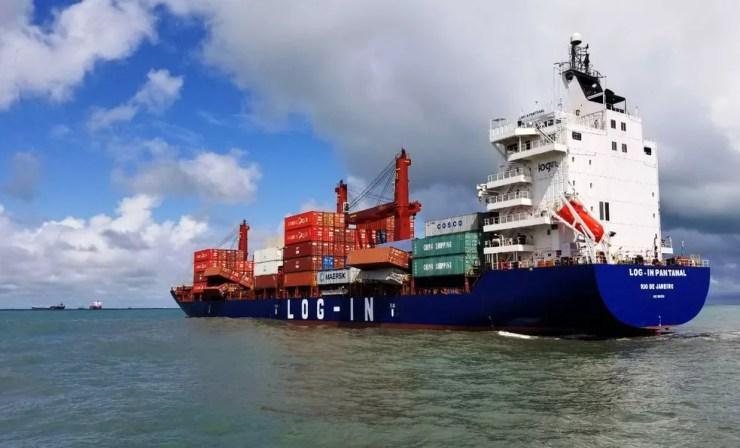 Com avarias, navio Log In Pantanal segue retido no Porto de Santos, SP (Foto: G1 Santos)