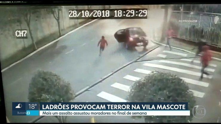 Moradores da Vila Mascote estão apavorados por causa de mais um assalto
