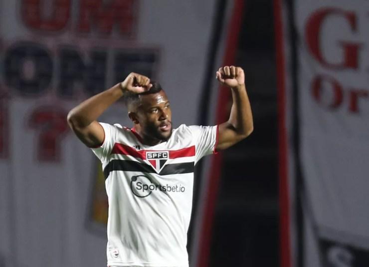 Comemoração do gol de Luan, São Paulo x Palmeiras, Libertadores  — Foto: REUTERS/Sebastiao Moreira