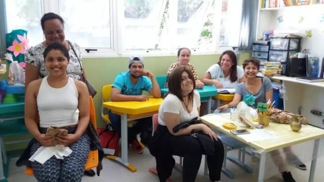 Pacientes no Itaci chegam a ter aulas de preparação para o Enem nos leitos quando estão muito debilitados pelo tratamento — Foto: Arquivo pessoal