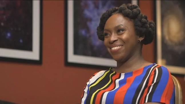 Chimamanda Ngozi Adichie — Foto: GloboNews