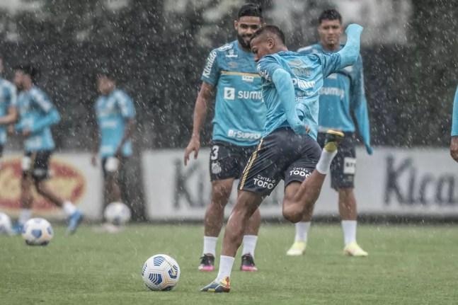 Treino do Santos no CT Rei Pelé — Foto: Ivan Storti/Santos FC