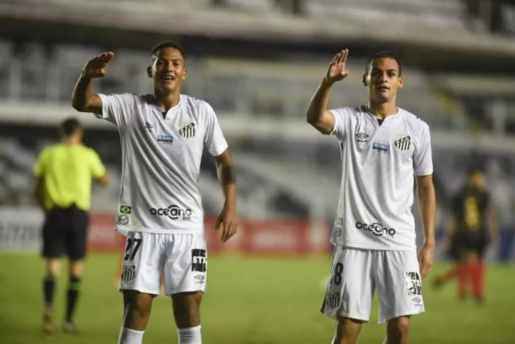 Ângelo e Kaiky perderam espaço no Santos — Foto: Ivan Storti/Santos FC