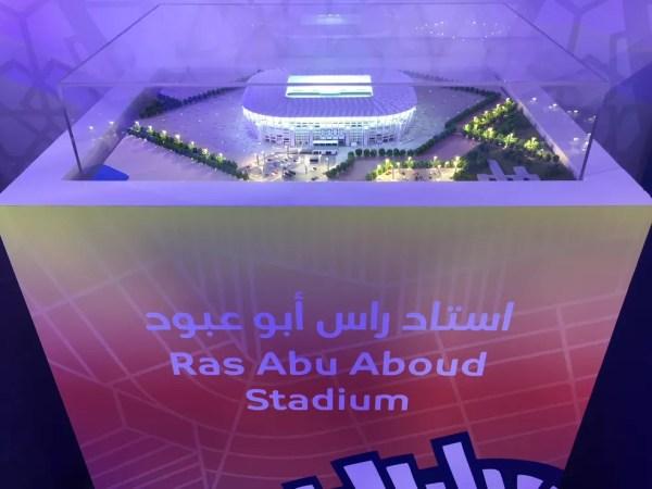 Maquete do estádio Ras Abu Aboud (Foto: Rodrigo Cerqueira)