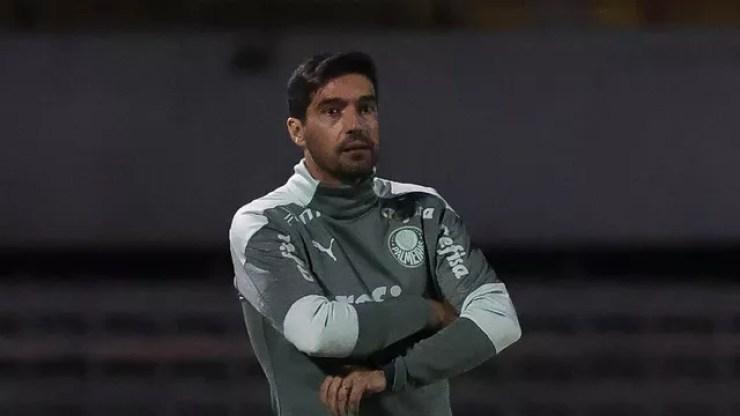 Abel Ferreira no jogo do Palmeiras contra o Santo André