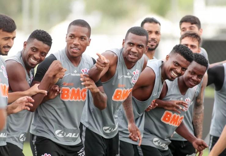 Jogadores do Corinthians no treino desta quinta — Foto: Rodrigo Coca/Ag. Corinthians
