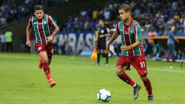 Miguel Silveira, em estreia no Fluminense — Foto: Lucas Merçon / Fluminense