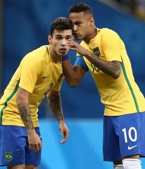 Neymar e Zeca Brasil x Dinamarca (Foto: Lucas Figueiredo / MoWA Press)