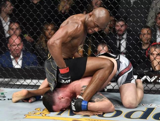 Kamaru Usman Colby Covington UFC 268 — Foto: Getty Images